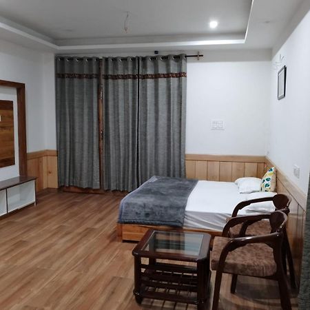 Mathan View Homestay - 3Min Drive To Kullu-Manali Airport Shamshi Buitenkant foto