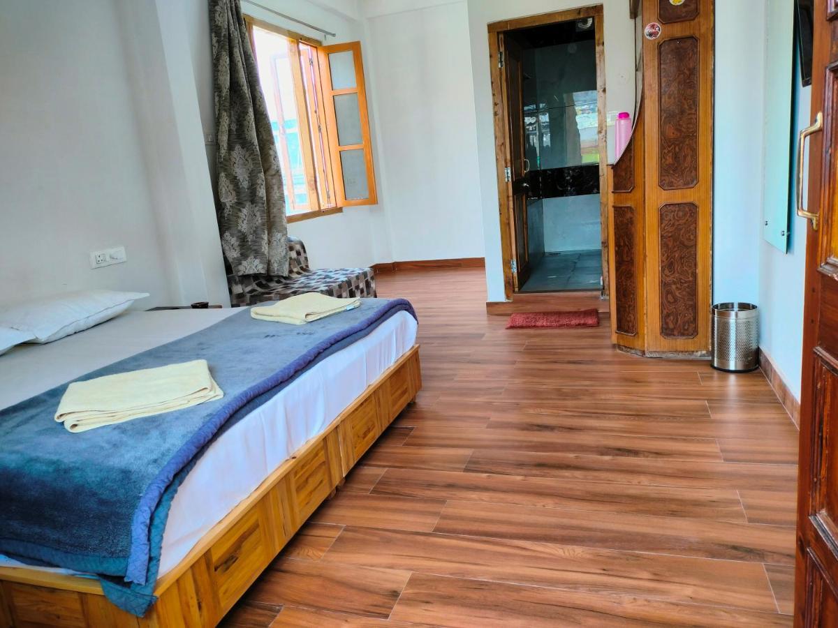 Mathan View Homestay - 3Min Drive To Kullu-Manali Airport Shamshi Buitenkant foto